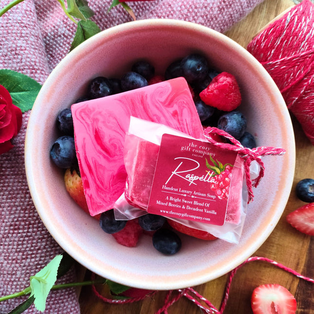Handmade Vegan Soap Bar - Raspélla Mixed Berry Scent | Cosy Gift Co