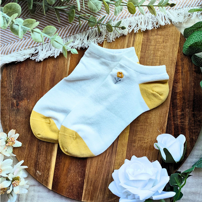 Daisy Female Ankle Socks | Cosy Gift Co