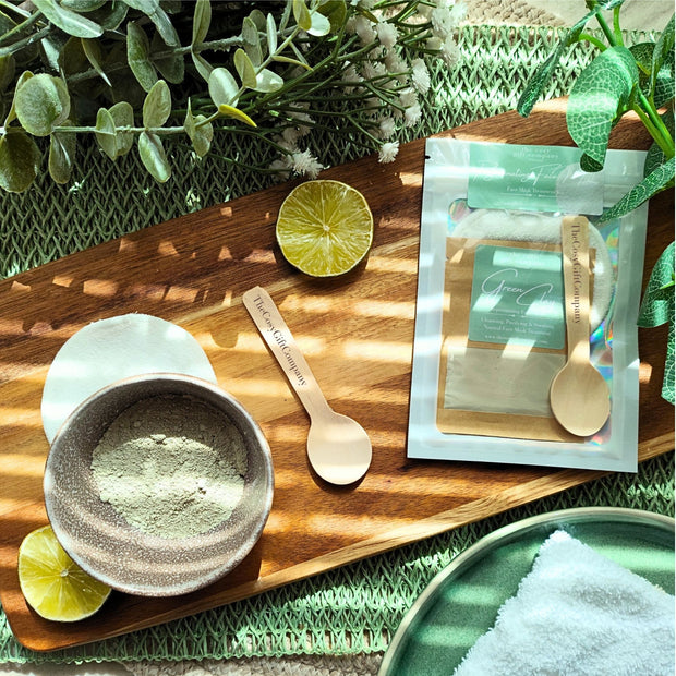 <strong>Rejuvenating Face Mask</strong>