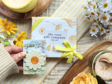 Daisy Pocket Hug Keepsake